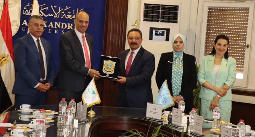بروتوكول تعاون بين جامعة الإسكندرية والهيئة القومية للبريد لتعزيز التحول الرقمي وتطوير الخدمات